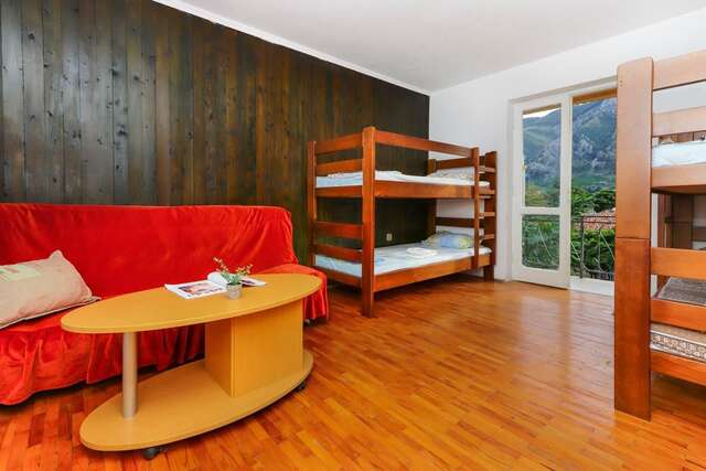 Хостелы Hostel Amigo Котор-5